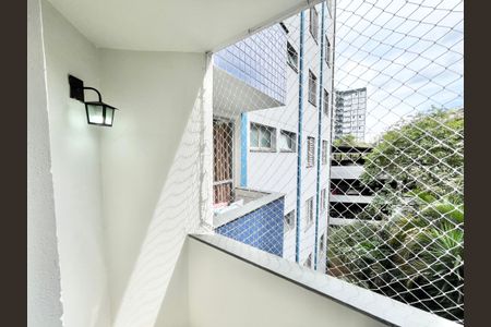 Varanda da Sala de apartamento para alugar com 2 quartos, 60m² em Conjunto Residencial Novo Pacaembu, São Paulo