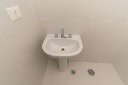 Apartamento à venda com 63m², 3 quartos e 1 vaga Apartamento à venda com 63m², 3 quartos e 1 vagaBanheiro da Suíte