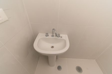 Apartamento à venda com 63m², 3 quartos e 1 vaga Apartamento à venda com 63m², 3 quartos e 1 vagaBanheiro 2