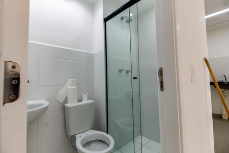 Apartamento para alugar com 37m², 2 quartos e 1 vaga Apartamento para alugar com 37m², 2 quartos e 1 vagaBanheiro