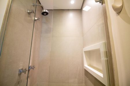 Apartamento para alugar com 100m², 1 quarto e 1 vaga Apartamento para alugar com 100m², 1 quarto e 1 vagaBanheiro da Suíte