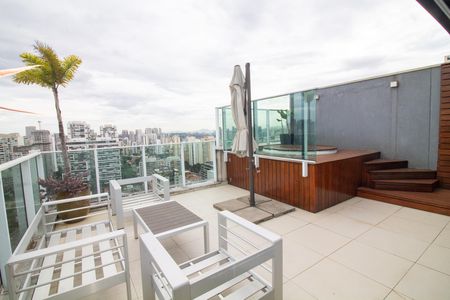 Apartamento para alugar com 100m², 1 quarto e 1 vaga Apartamento para alugar com 100m², 1 quarto e 1 vagaVaranda / Piscina