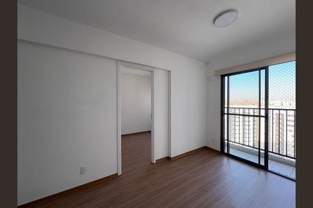 Sala de apartamento para alugar com 2 quartos, 40m² em Vila Albertina, São Paulo