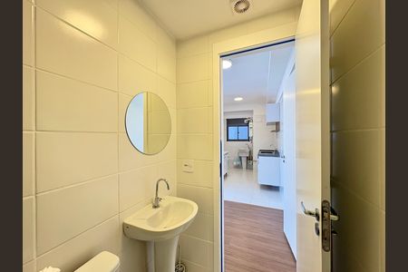 Apartamento à venda com 40m², 2 quartos e sem vaga Apartamento à venda com 40m², 2 quartos e sem vagaBanheiro