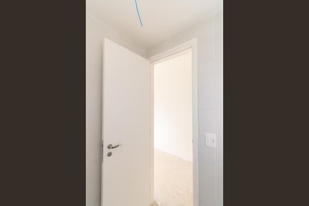 Apartamento à venda com 64m², 3 quartos e 1 vaga Apartamento à venda com 64m², 3 quartos e 1 vagaBanheiro da Suíte