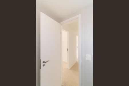 Apartamento à venda com 64m², 3 quartos e 1 vaga Apartamento à venda com 64m², 3 quartos e 1 vagaBanheiro 2