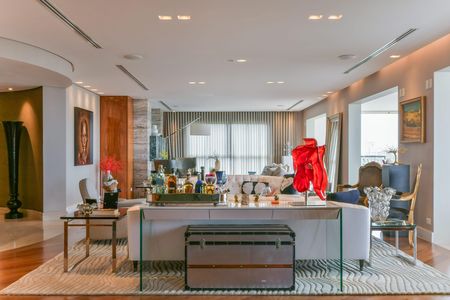 Apartamento à venda com 607m², 4 quartos e 7 vagas