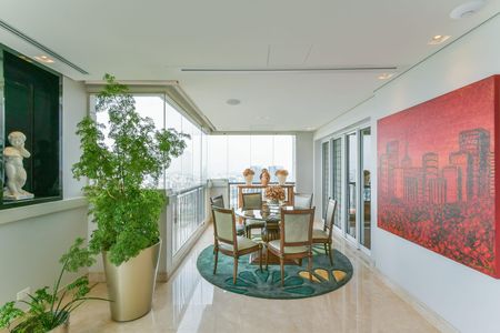 Apartamento à venda com 607m², 4 quartos e 7 vagas