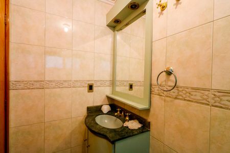 Apartamento para alugar com 100m², 3 quartos e 2 vagasBanheiro do quarto 1