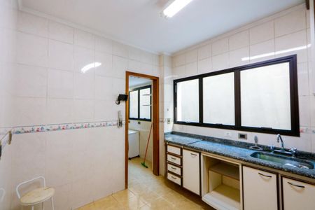 Apartamento para alugar com 100m², 3 quartos e 2 vagasCozinha