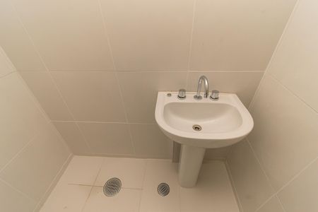 Apartamento à venda com 63m², 3 quartos e 1 vaga Apartamento à venda com 63m², 3 quartos e 1 vagaBanheiro 2