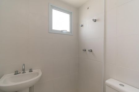 Apartamento à venda com 64m², 3 quartos e 1 vaga Apartamento à venda com 64m², 3 quartos e 1 vagaBanheiro da Suíte