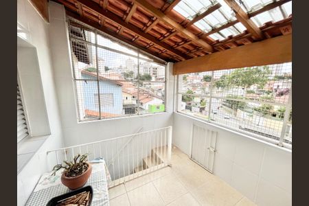Casa para alugar com 72m², 2 quartos e 1 vaga Casa para alugar com 72m², 2 quartos e 1 vagaVaranda