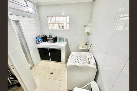 Casa para alugar com 72m², 2 quartos e 1 vaga Casa para alugar com 72m², 2 quartos e 1 vagaÁrea de Serviço