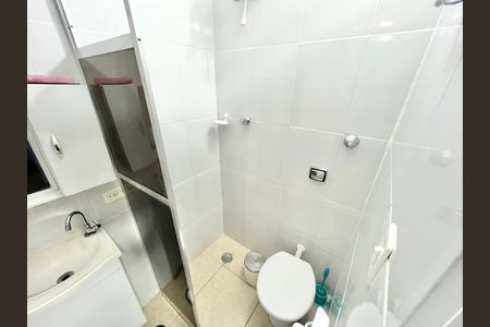 Casa para alugar com 72m², 2 quartos e 1 vaga Casa para alugar com 72m², 2 quartos e 1 vagaBanheiro de serviço