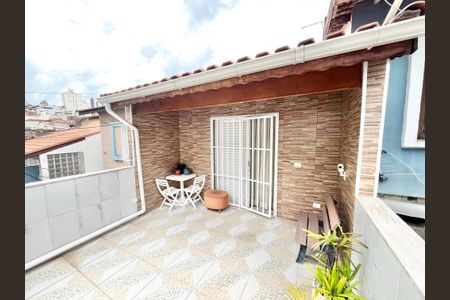 Casa para alugar com 72m², 2 quartos e 1 vaga Casa para alugar com 72m², 2 quartos e 1 vagaQuarto 1 Varanda
