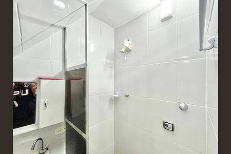 Casa para alugar com 72m², 2 quartos e 1 vaga Casa para alugar com 72m², 2 quartos e 1 vagaBanheiro de serviço