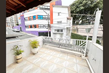 Casa para alugar com 72m², 2 quartos e 1 vaga Casa para alugar com 72m², 2 quartos e 1 vagaQuarto 1 Varanda