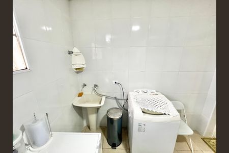 Casa para alugar com 72m², 2 quartos e 1 vaga Casa para alugar com 72m², 2 quartos e 1 vagaÁrea de Serviço
