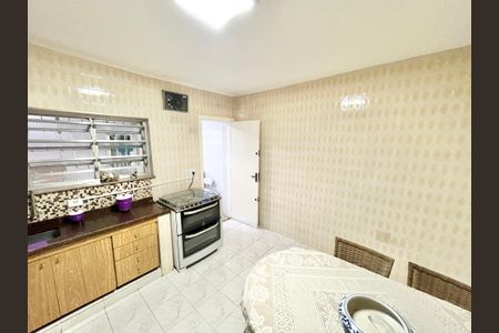 Casa para alugar com 72m², 2 quartos e 1 vaga Casa para alugar com 72m², 2 quartos e 1 vagaCozinha