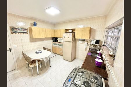 Casa para alugar com 72m², 2 quartos e 1 vaga Casa para alugar com 72m², 2 quartos e 1 vagaCozinha