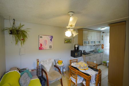 Sala de apartamento à venda com 2 quartos, 42m² em Vila Nova, Porto Alegre