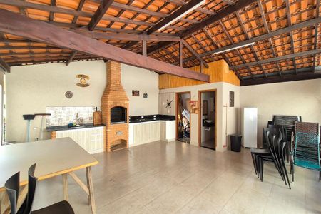 Casa para alugar com 250m², 3 quartos e 4 vagasÁrea comum - Churrasqueira