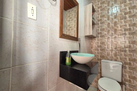 Casa para alugar com 250m², 3 quartos e 4 vagasBanheiro de Serviço 