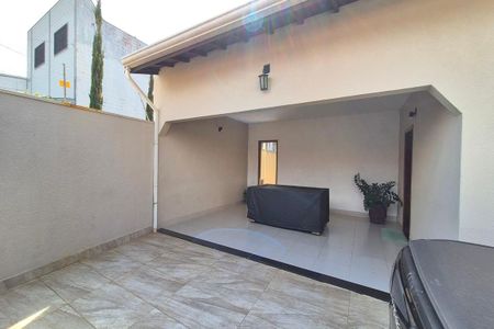 Casa para alugar com 250m², 3 quartos e 4 vagasGaragem 