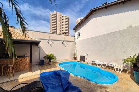 Casa para alugar com 250m², 3 quartos e 4 vagasÁrea comum - Piscina