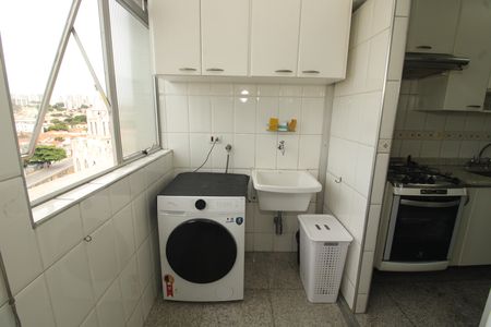 Apartamento à venda com 104m², 3 quartos e 1 vagaÁrea de Serviço