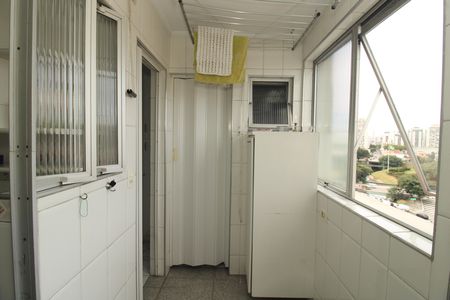 Apartamento à venda com 104m², 3 quartos e 1 vagaÁrea de Serviço