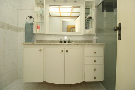 Apartamento à venda com 104m², 3 quartos e 1 vagaBanheiro social
