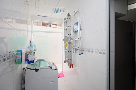 Área de Serviço de casa à venda com 4 quartos, 195m² em Vila Constança, São Paulo