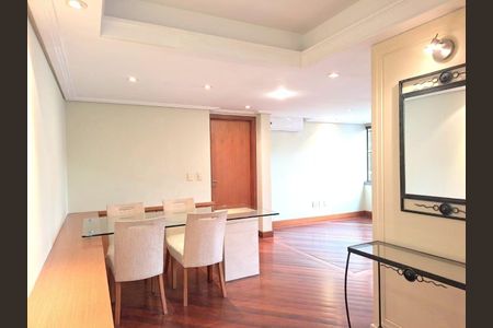Apartamento à venda com 114m², 3 quartos e 2 vagas Apartamento à venda com 114m², 3 quartos e 2 vagasSala