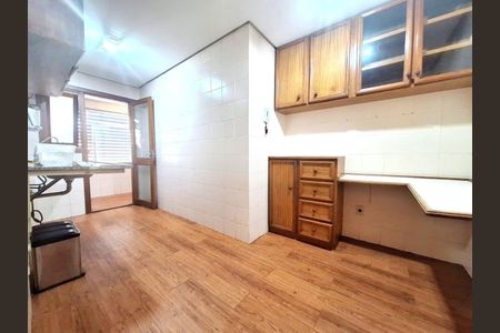 Apartamento à venda com 114m², 3 quartos e 2 vagas Apartamento à venda com 114m², 3 quartos e 2 vagasSala