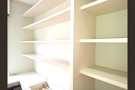 Apartamento à venda com 114m², 3 quartos e 2 vagas Apartamento à venda com 114m², 3 quartos e 2 vagasQuarto 3