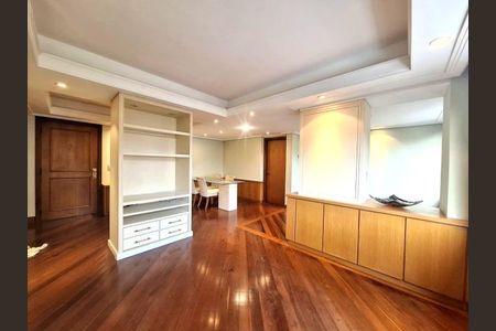 Apartamento à venda com 114m², 3 quartos e 2 vagas Apartamento à venda com 114m², 3 quartos e 2 vagasSala