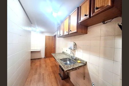 Apartamento à venda com 114m², 3 quartos e 2 vagas Apartamento à venda com 114m², 3 quartos e 2 vagasCozinha