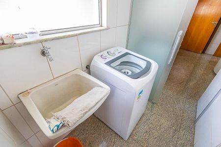 Apartamento para alugar com 90m², 3 quartos e 1 vagaarea de serviço