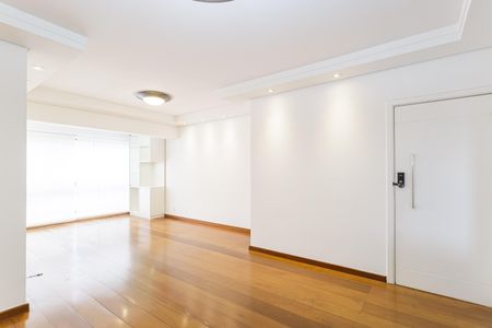 Sala de apartamento para alugar com 3 quartos, 100m² em Moema, São Paulo