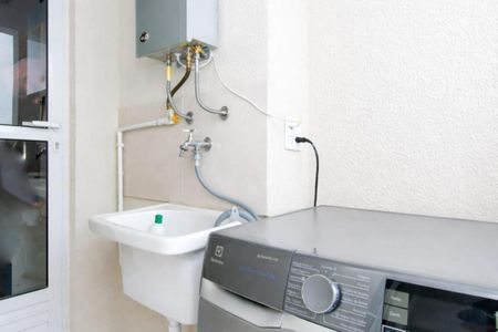 Foto 13 de apartamento à venda com 2 quartos, 40m² em Jardim Santo Antoninho, São Paulo
