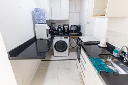 Apartamento à venda com 35m², 2 quartos e sem vaga Apartamento à venda com 35m², 2 quartos e sem vagaCozinha e Área de Serviço