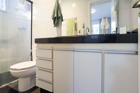 Apartamento à venda com 123m², 3 quartos e 1 vaga Apartamento à venda com 123m², 3 quartos e 1 vagaBanheiro da suíte