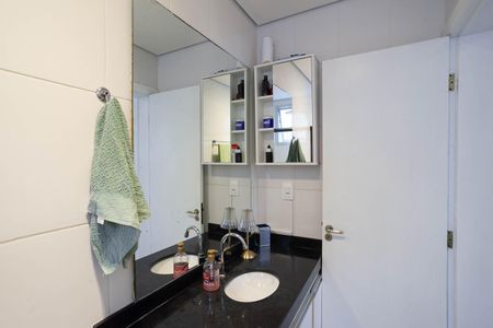 Apartamento à venda com 123m², 3 quartos e 1 vaga Apartamento à venda com 123m², 3 quartos e 1 vagaBanheiro da suíte