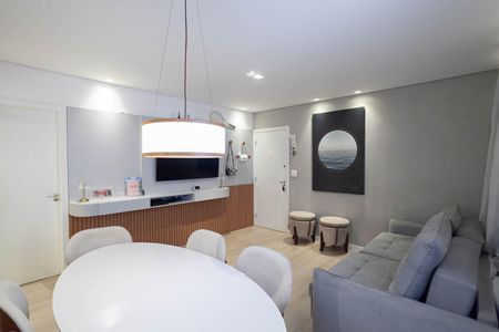 Apartamento à venda com 123m², 3 quartos e 1 vaga Apartamento à venda com 123m², 3 quartos e 1 vagaSala