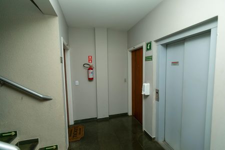 Apartamento para alugar com 85m², 3 quartos e 1 vaga Apartamento para alugar com 85m², 3 quartos e 1 vagaHALL ELEVADOR