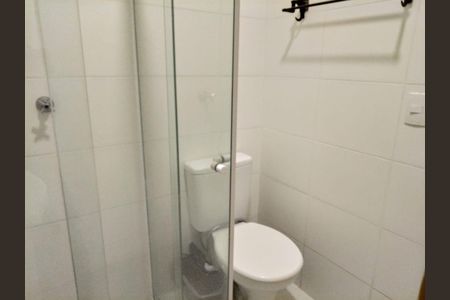 Studio à venda com 42m², 1 quarto e sem vaga Studio à venda com 42m², 1 quarto e sem vagaBanheiro
