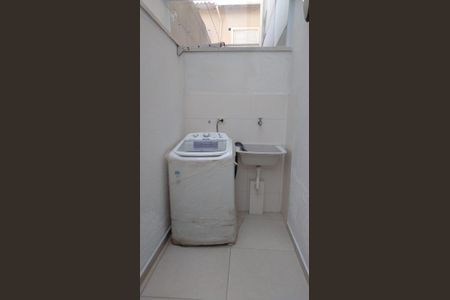 Studio à venda com 42m², 1 quarto e sem vaga Studio à venda com 42m², 1 quarto e sem vagaÁrea de serviço