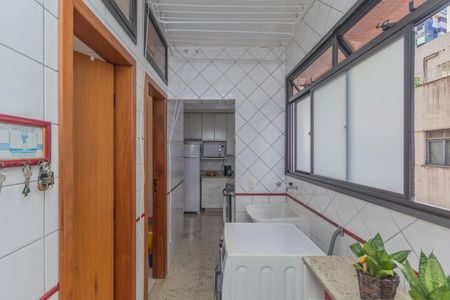 Apartamento à venda com 102m², 3 quartos e 2 vagas Apartamento à venda com 102m², 3 quartos e 2 vagasÁrea de Serviço